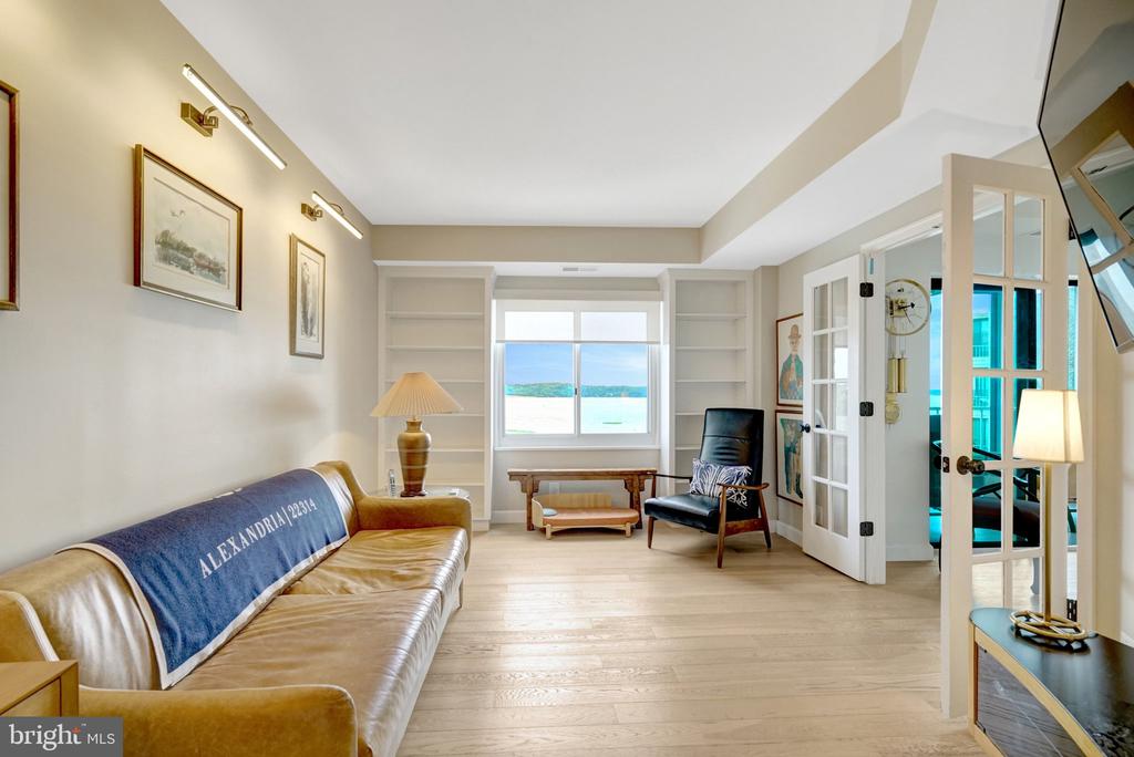 1250 S WASHINGTON STREET Unit: 703