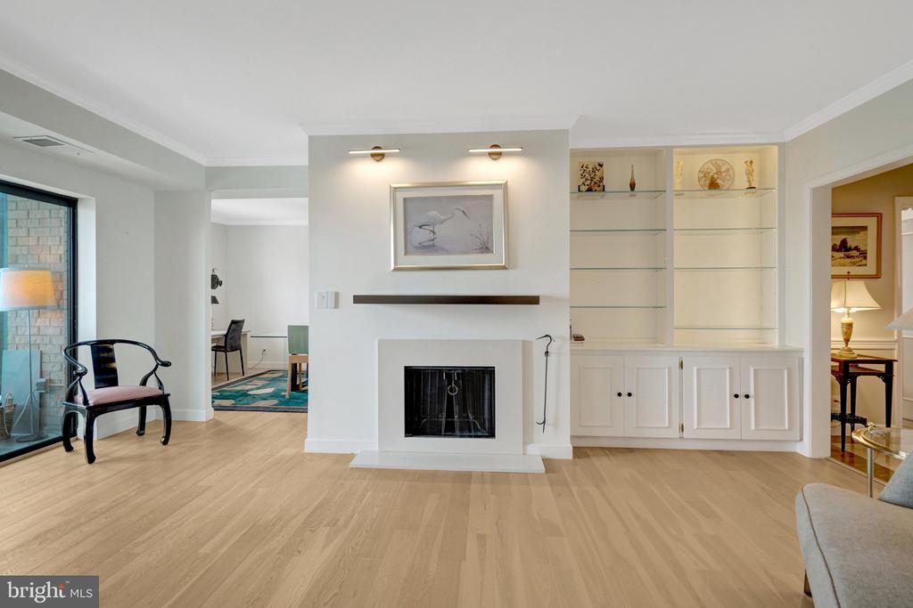 1250 S WASHINGTON STREET Unit: 703
