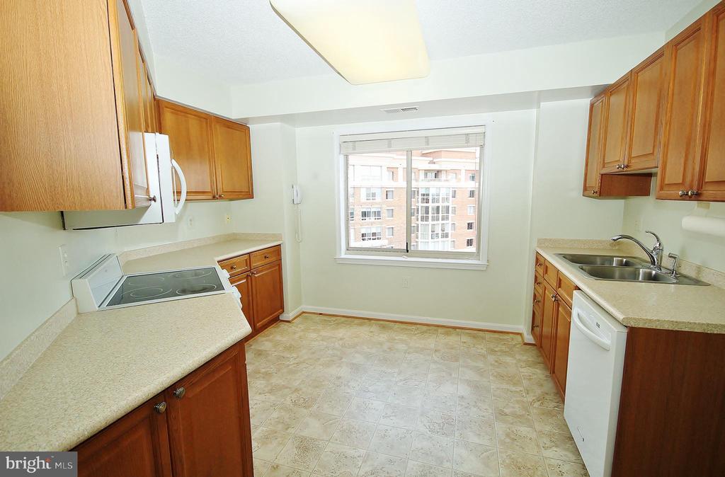 2151 JAMIESON AVE., Unit: 2009