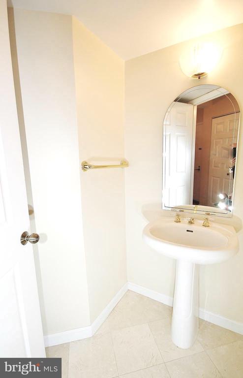 2151 JAMIESON AVE., Unit: 2009