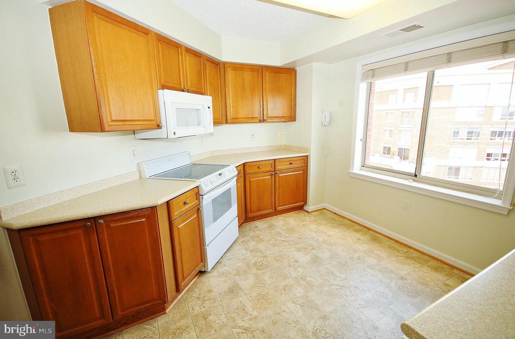 2151 JAMIESON AVE., Unit: 2009