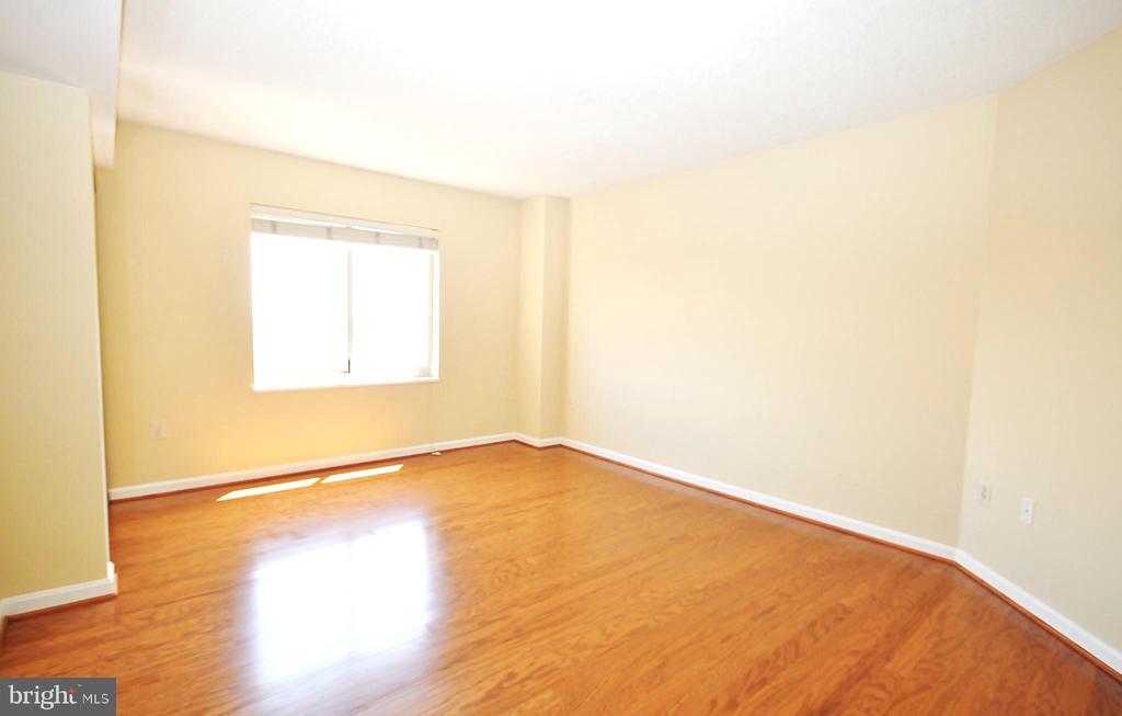 2151 JAMIESON AVE., Unit: 2009