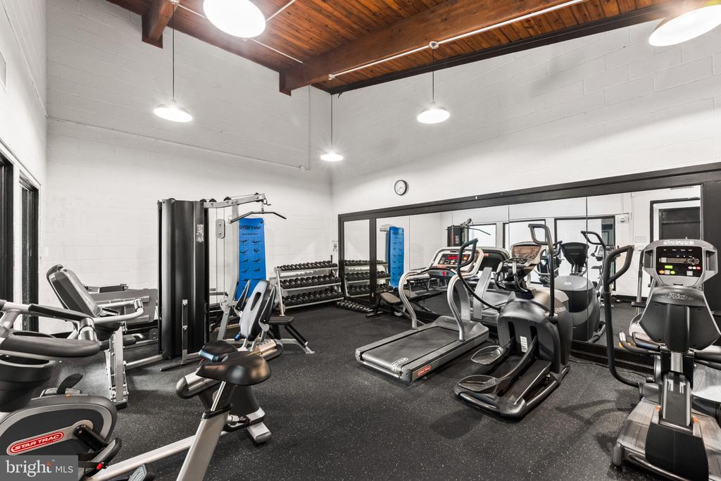 801 N HOWARD STREET Unit: 106