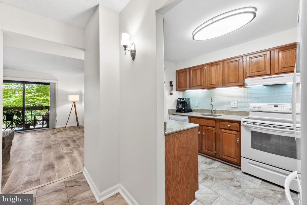 801 N HOWARD STREET Unit: 106