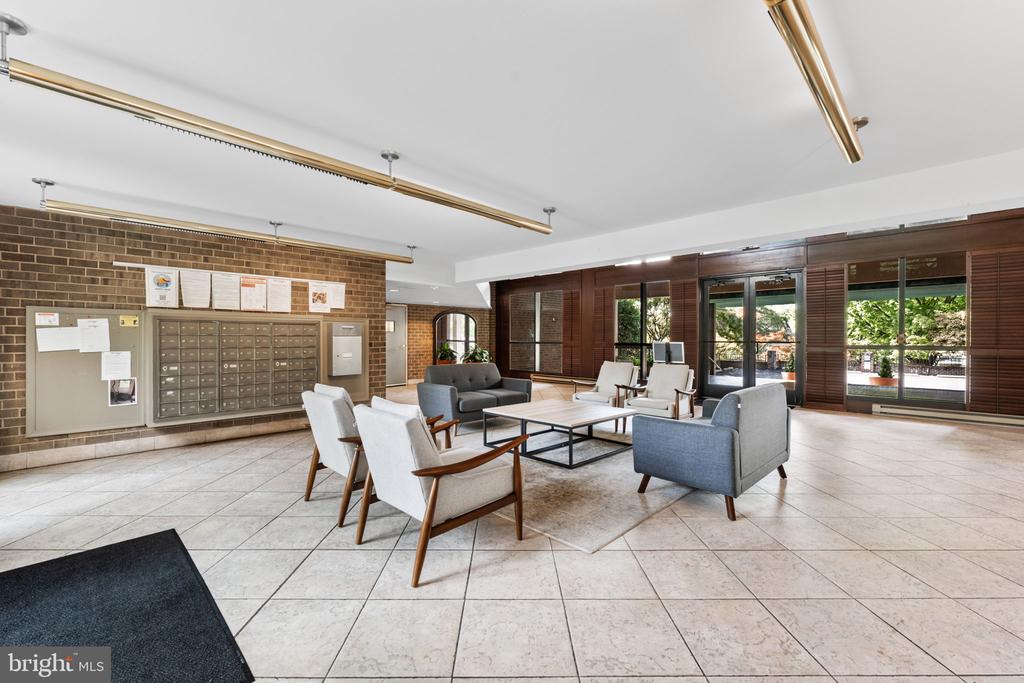 801 N HOWARD STREET Unit: 106