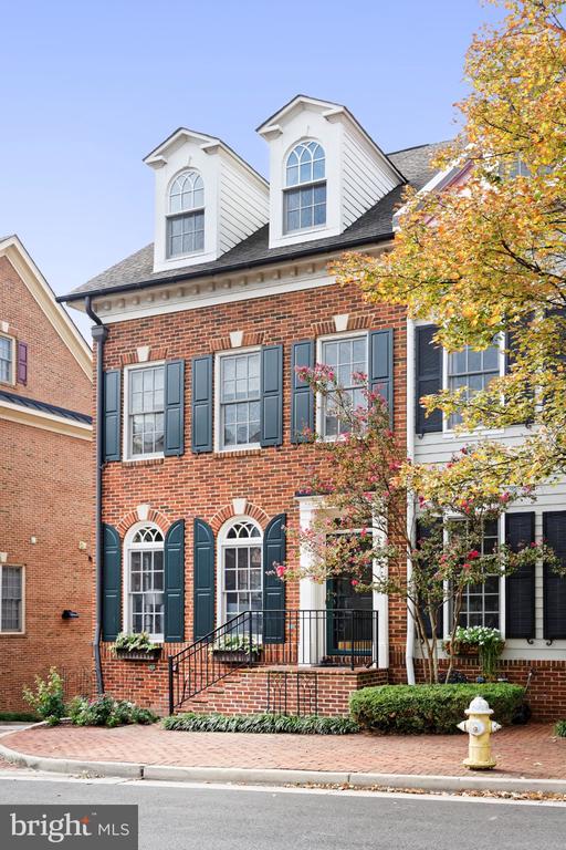 412 ORONOCO STREET