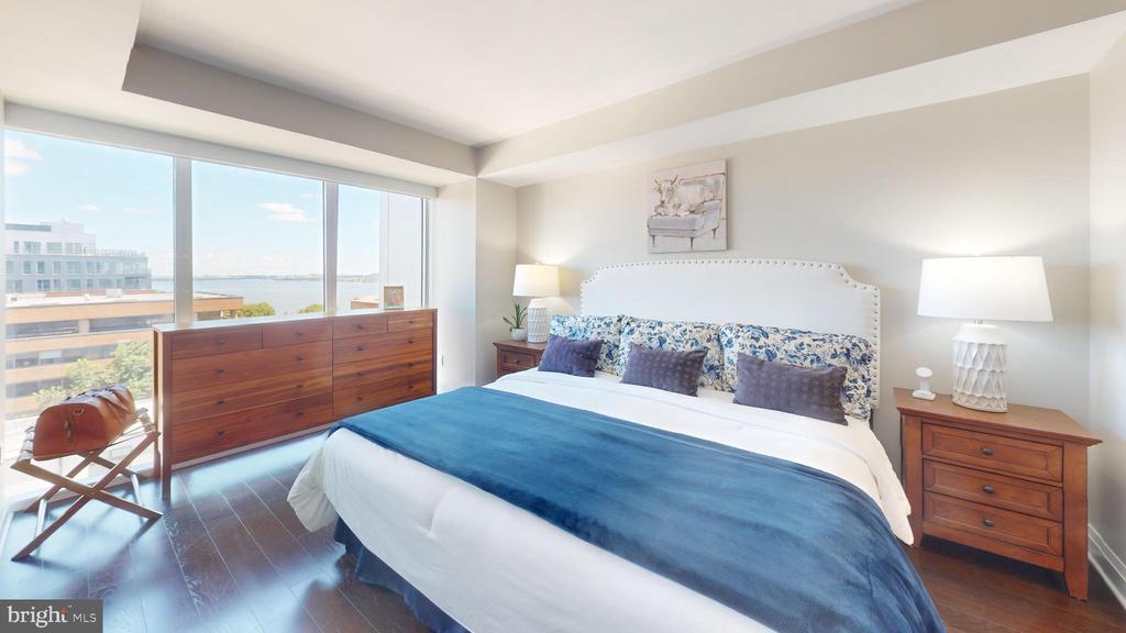 925 N FAIRFAX STREET Unit: 804