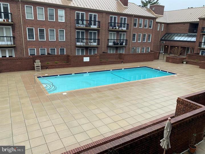 801 S PITT STREET Unit: 325