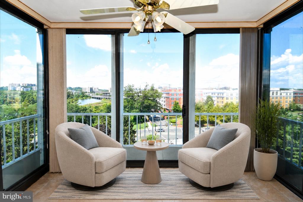 1250 S WASHINGTON STREET Unit: 714