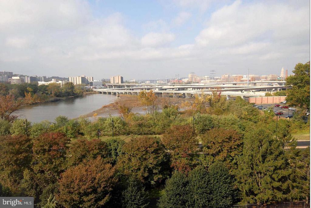 1250 S WASHINGTON STREET Unit: 604