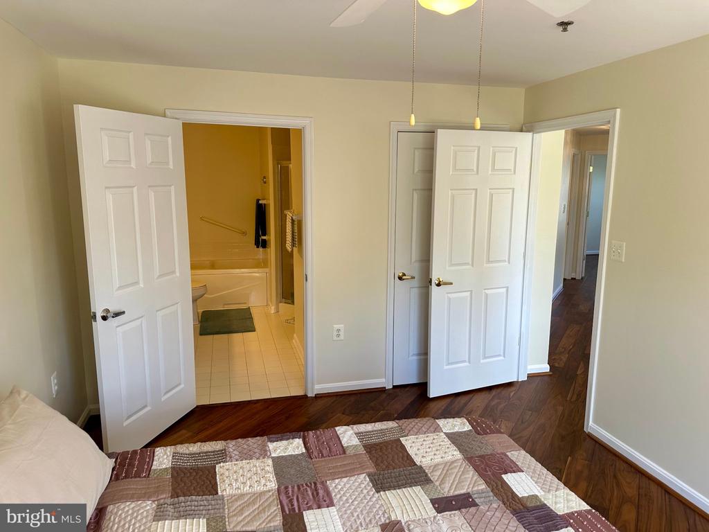 171 SOMERVELLE STREET Unit: 404