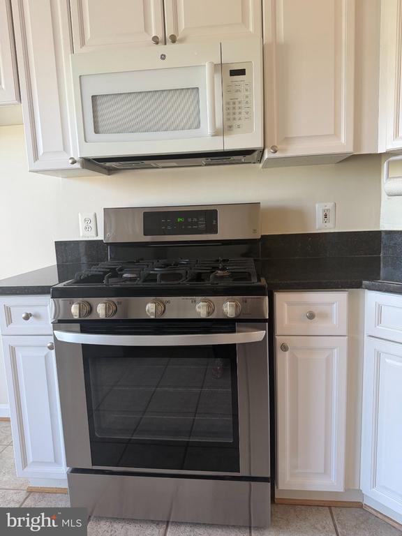 171 SOMERVELLE STREET Unit: 404