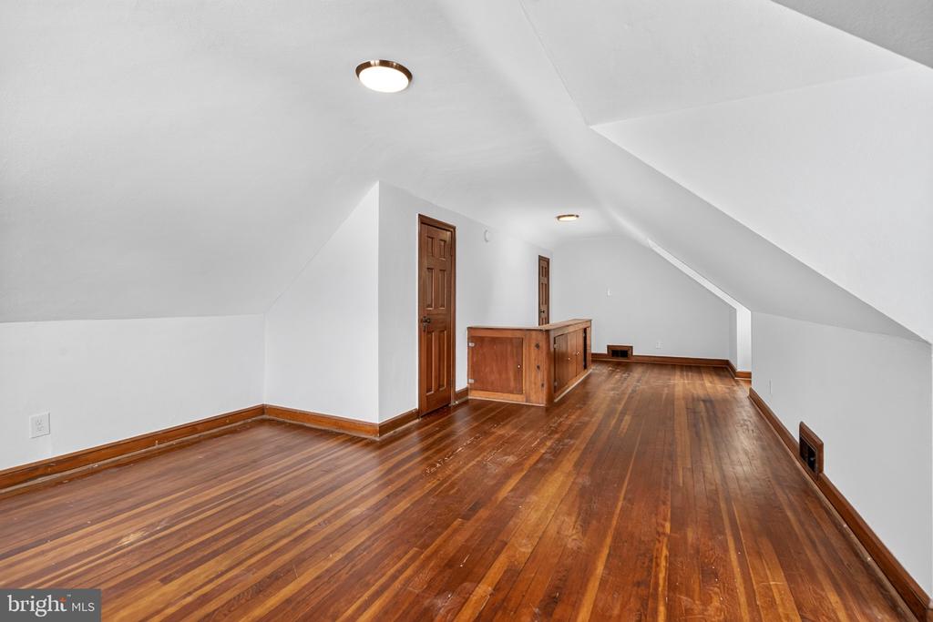 1607 W BRADDOCK ROAD