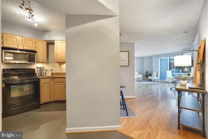1200 BRADDOCK PLACE Unit: 209