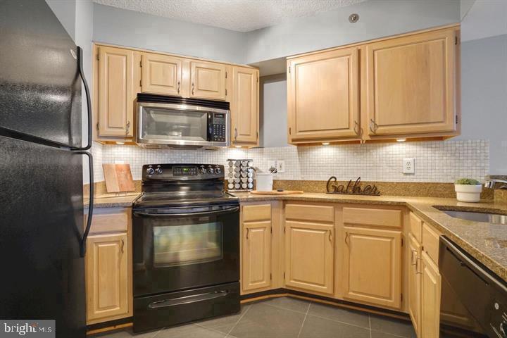 1200 BRADDOCK PLACE Unit: 209