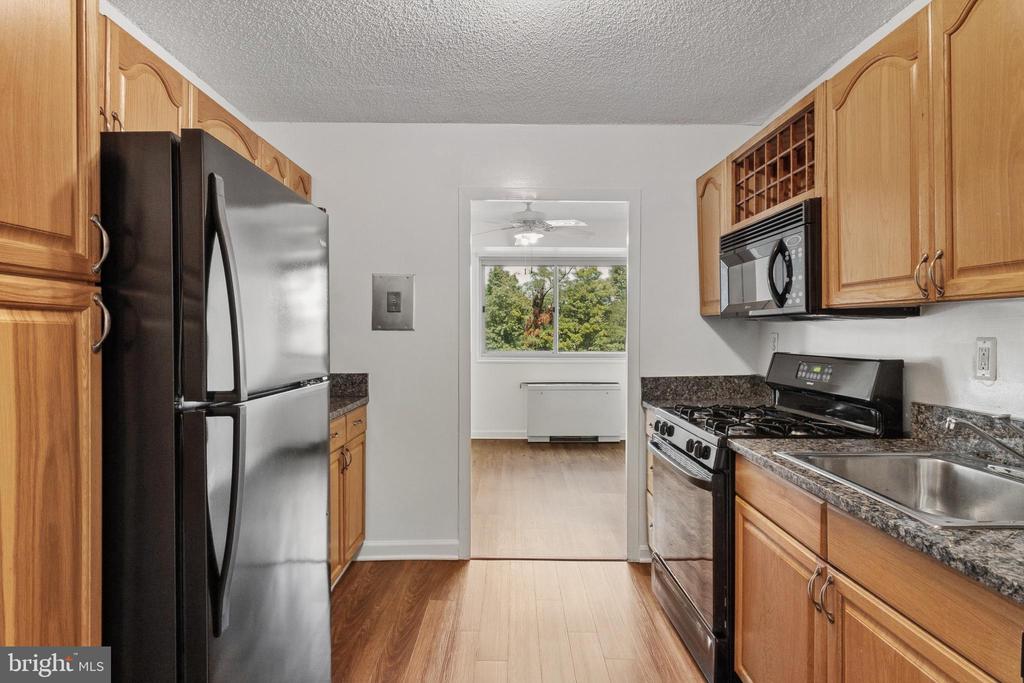 2500 N VAN DORN STREET Unit: 205