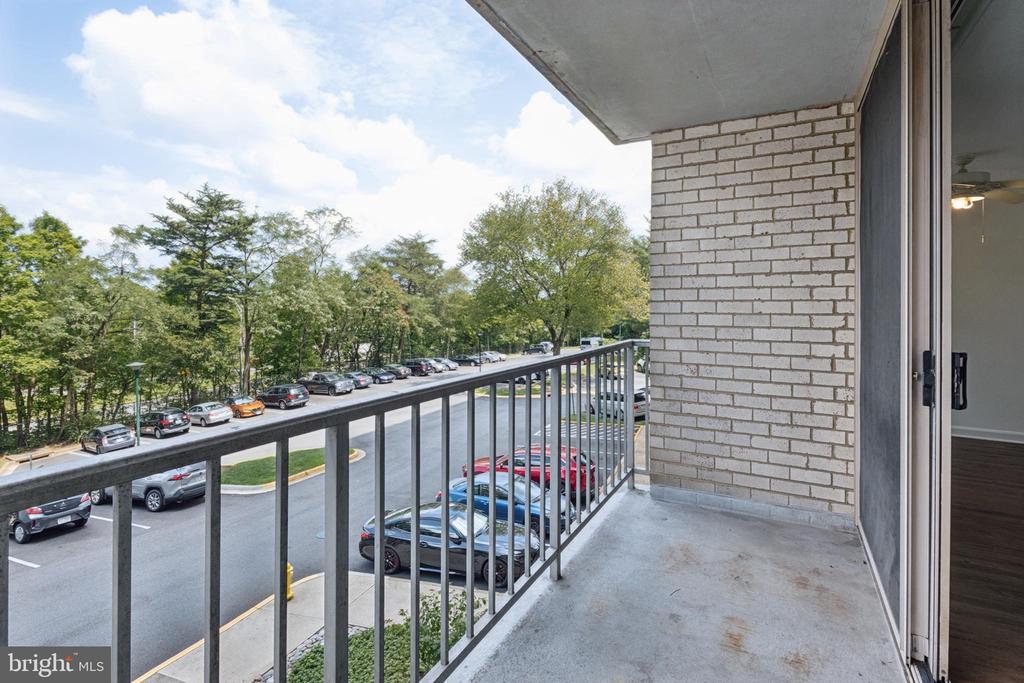 2500 N VAN DORN STREET Unit: 205