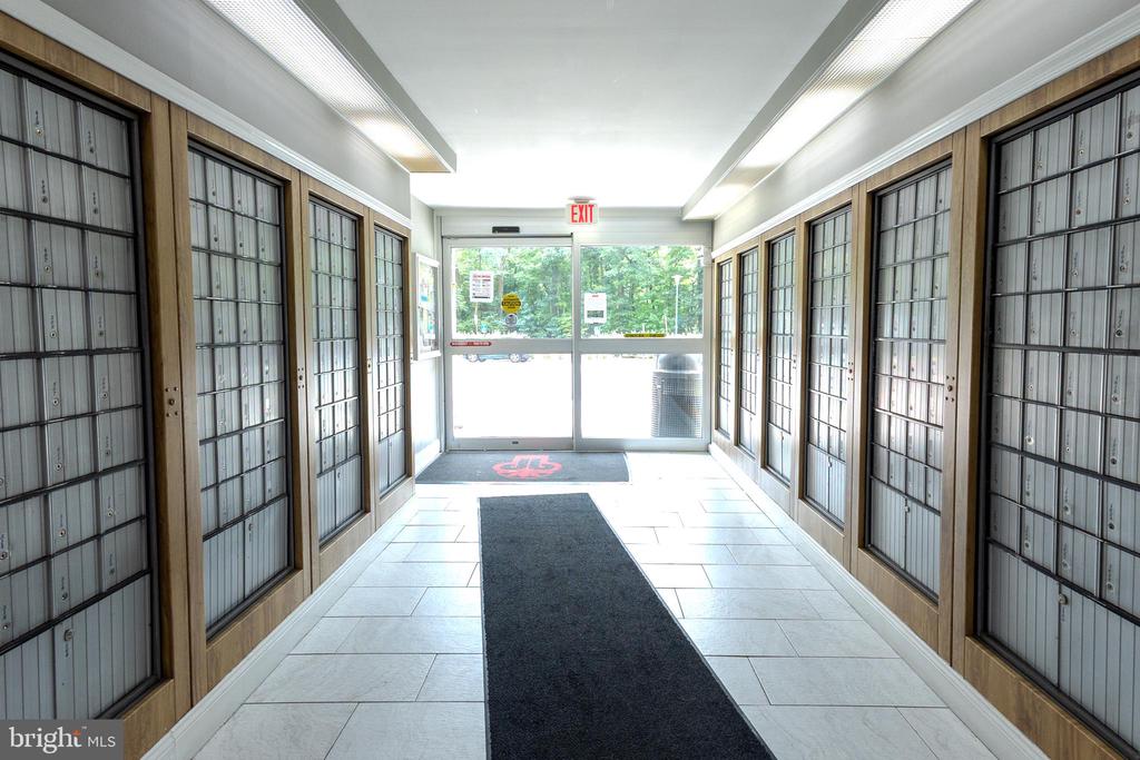 2500 N VAN DORN STREET Unit: 205