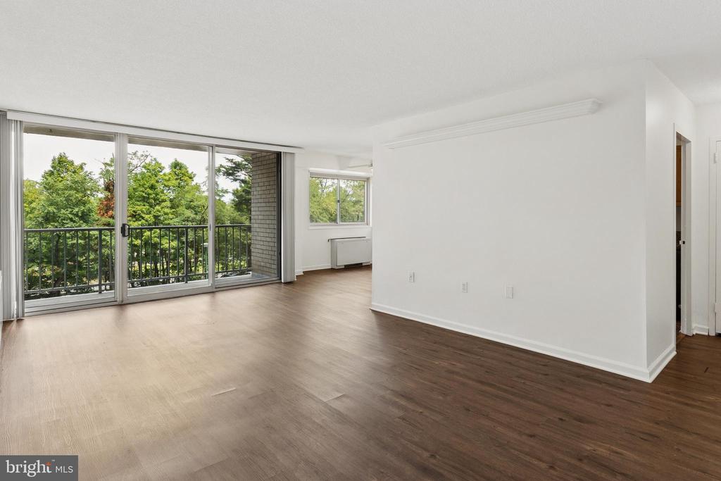 2500 N VAN DORN STREET Unit: 205