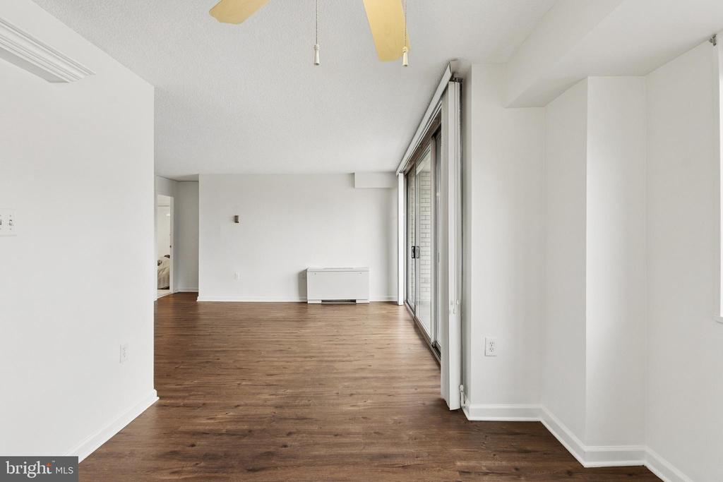 2500 N VAN DORN STREET Unit: 205