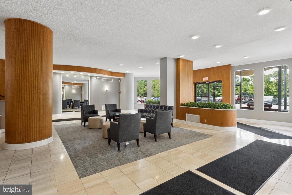 2500 N VAN DORN STREET Unit: 205