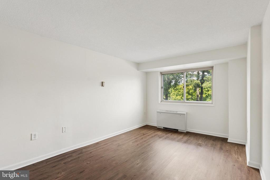 2500 N VAN DORN STREET Unit: 205
