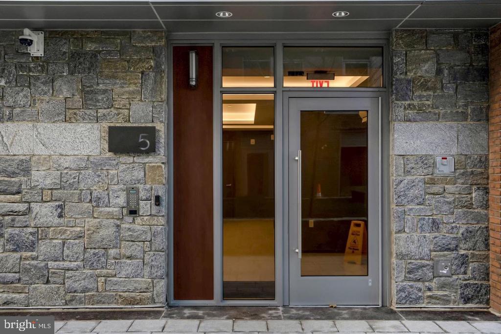 5 PIONEER MILL WAY Unit: 201