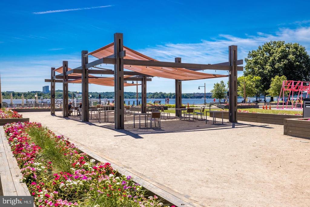 5 PIONEER MILL WAY Unit: 201