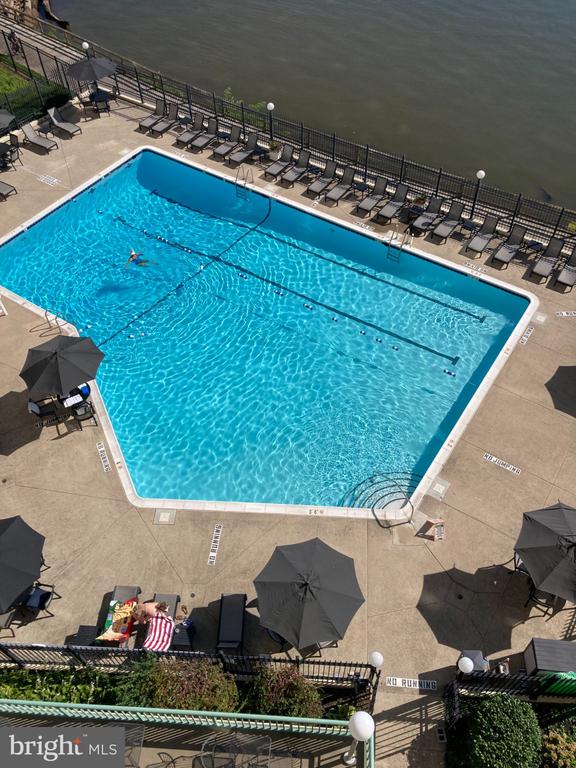 501 SLATERS LANE Unit: 403