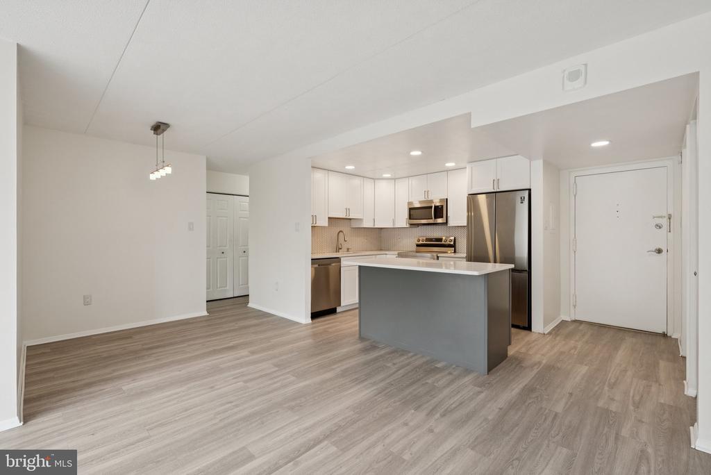 6300 STEVENSON AVENUE Unit: 503