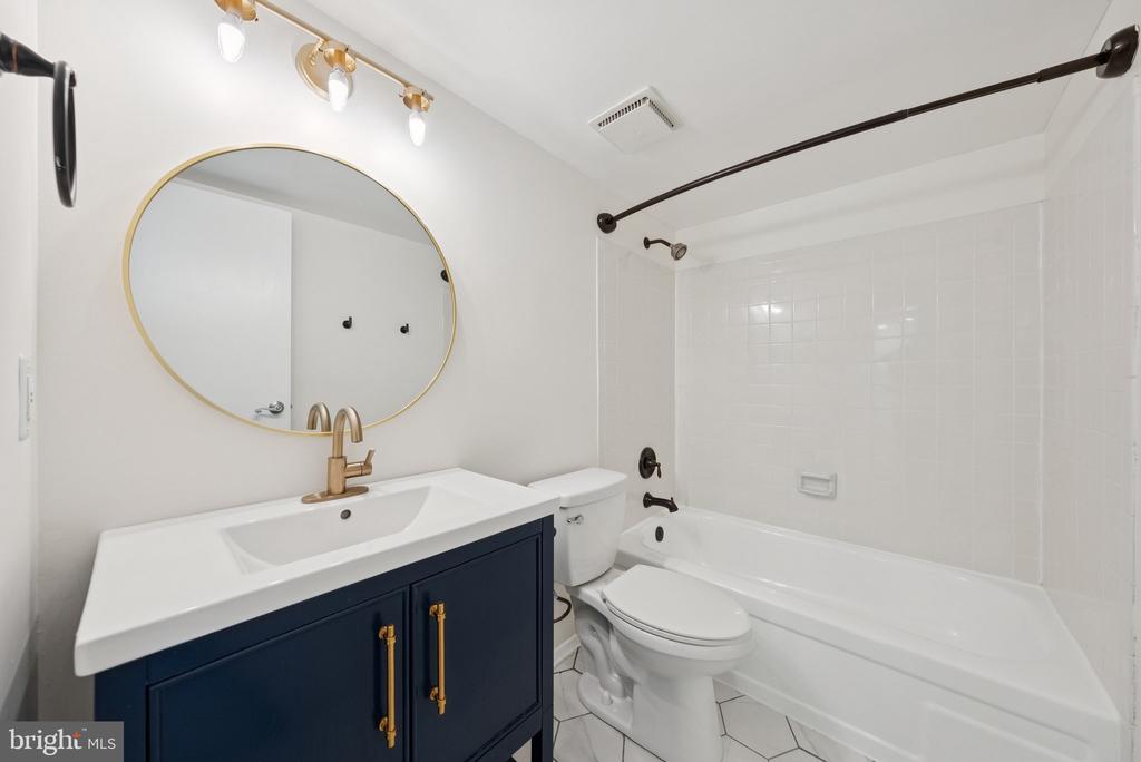 6300 STEVENSON AVENUE Unit: 503