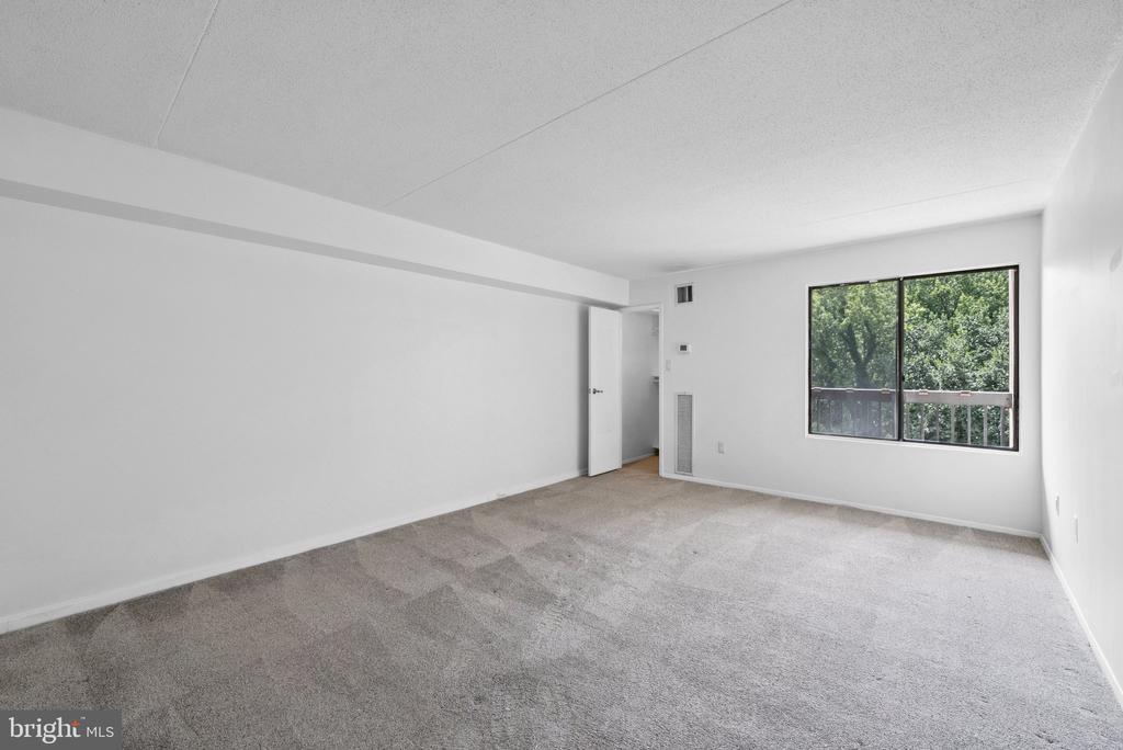 6300 STEVENSON AVENUE Unit: 503