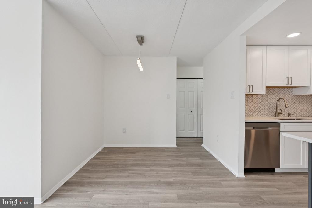 6300 STEVENSON AVENUE Unit: 503