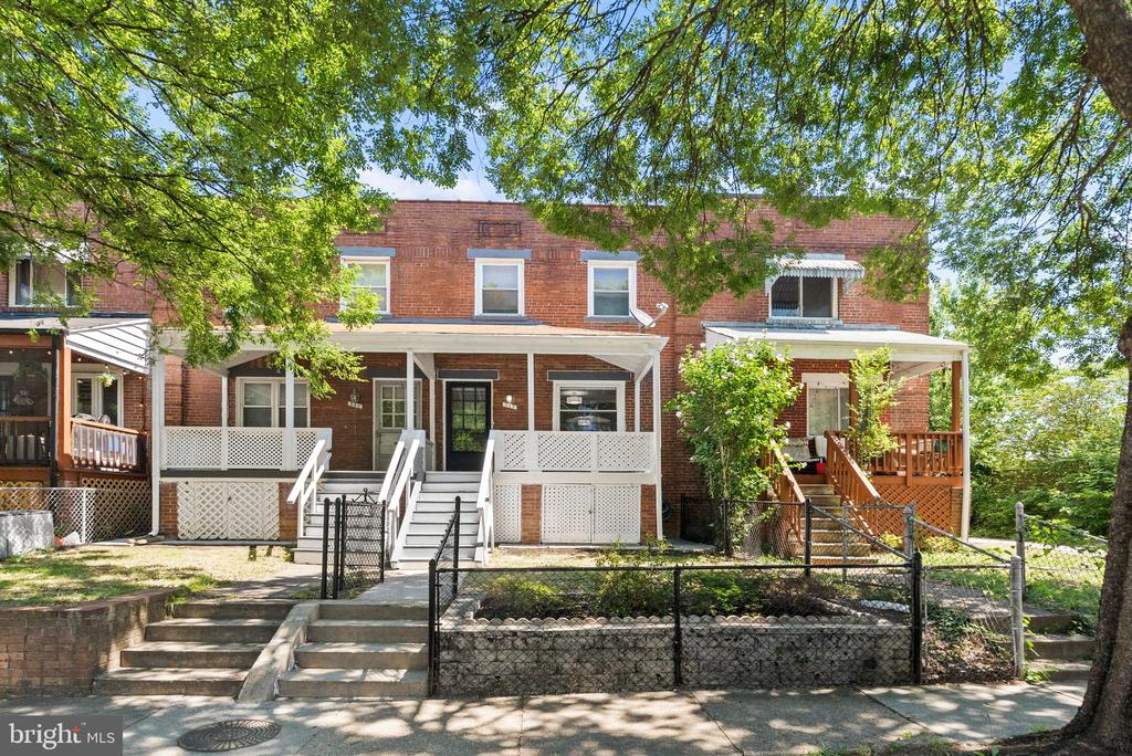 342 WESMOND DRIVE