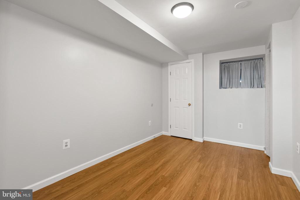 342 WESMOND DRIVE