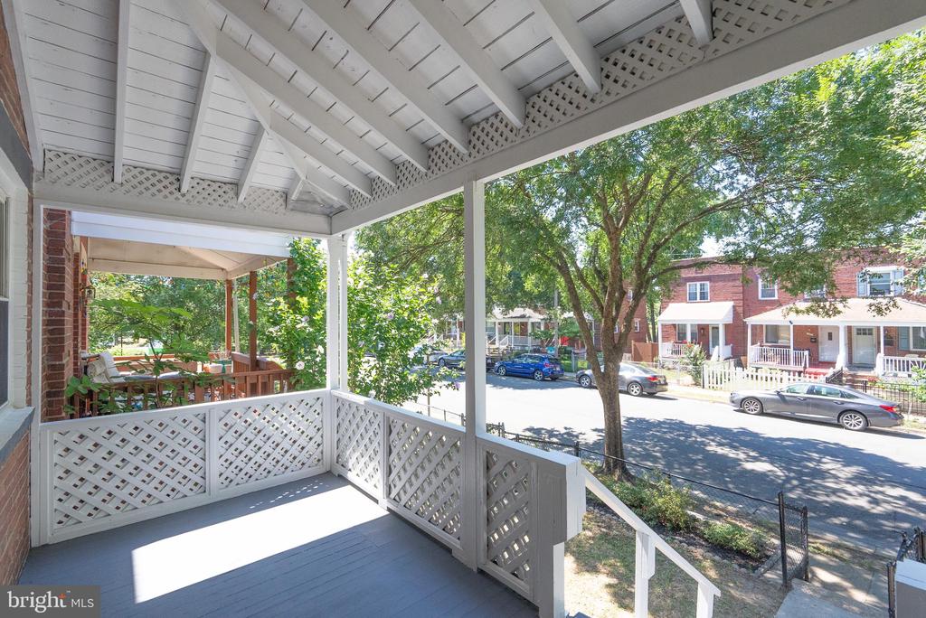 342 WESMOND DRIVE