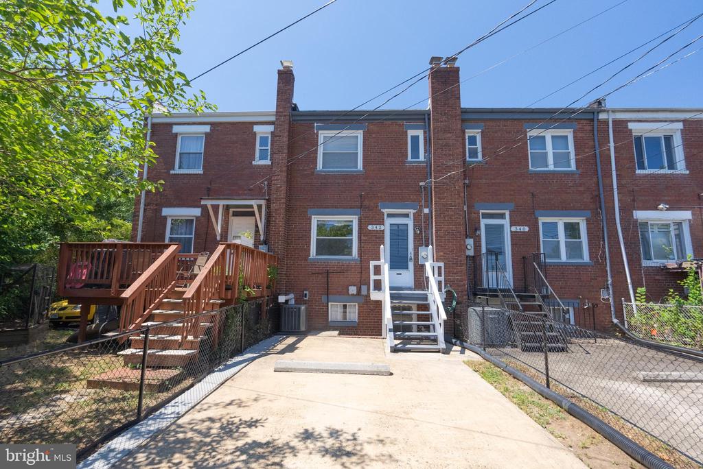 342 WESMOND DRIVE