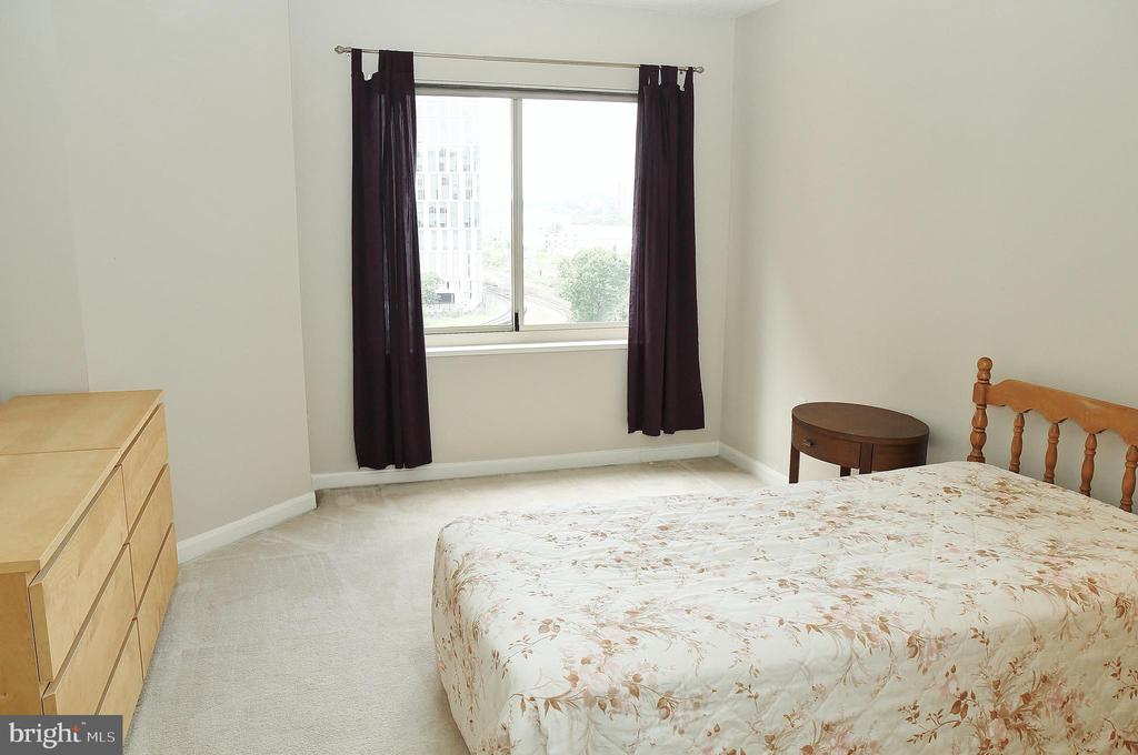 2151 JAMIESON AVENUE Unit: 903