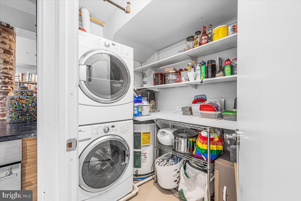 1210 QUEEN STREET Unit: 1