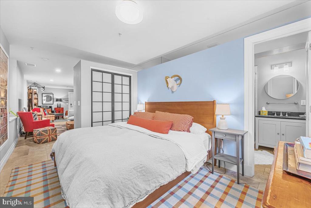 1210 QUEEN STREET Unit: 1