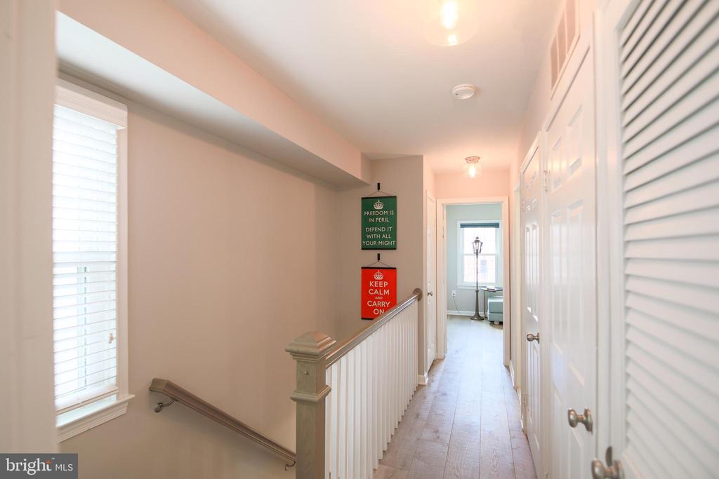 332 S ALFRED STREET