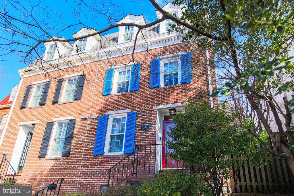 332 S ALFRED STREET