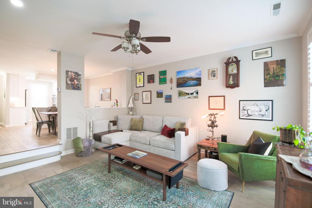 332 S ALFRED STREET