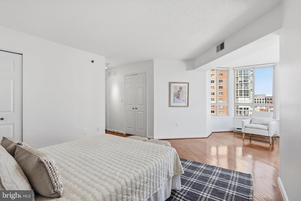2181 JAMIESON AVENUE Unit: 805