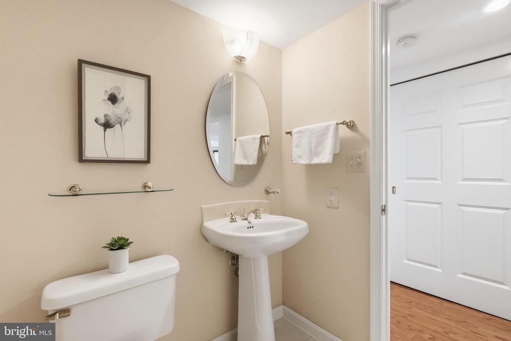 2181 JAMIESON AVENUE Unit: 805