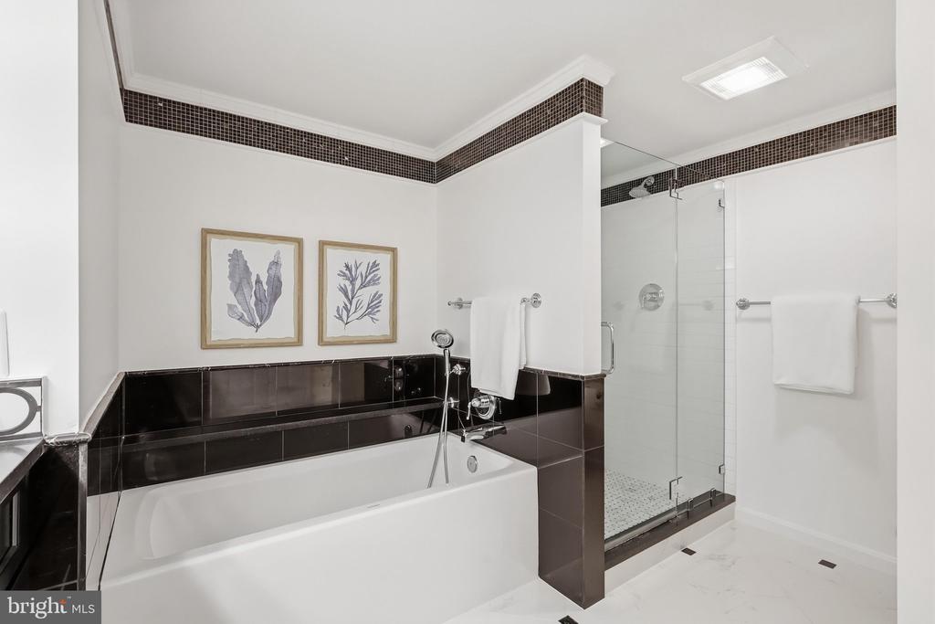 2181 JAMIESON AVENUE Unit: 805