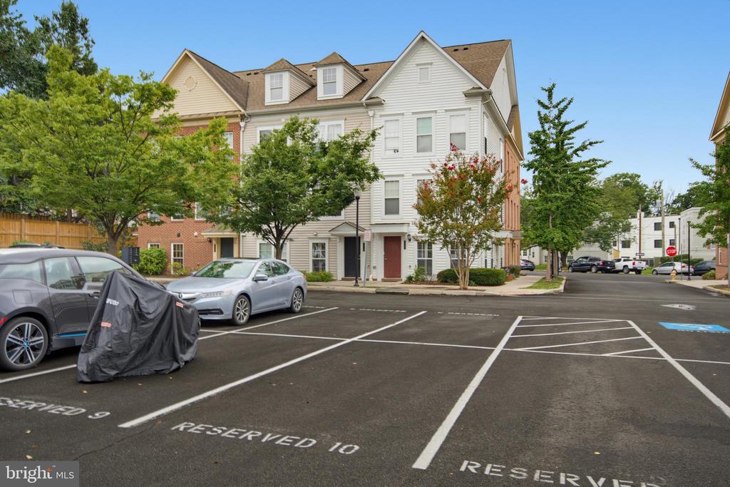 3927 OLD DOMINION BOULEVARD