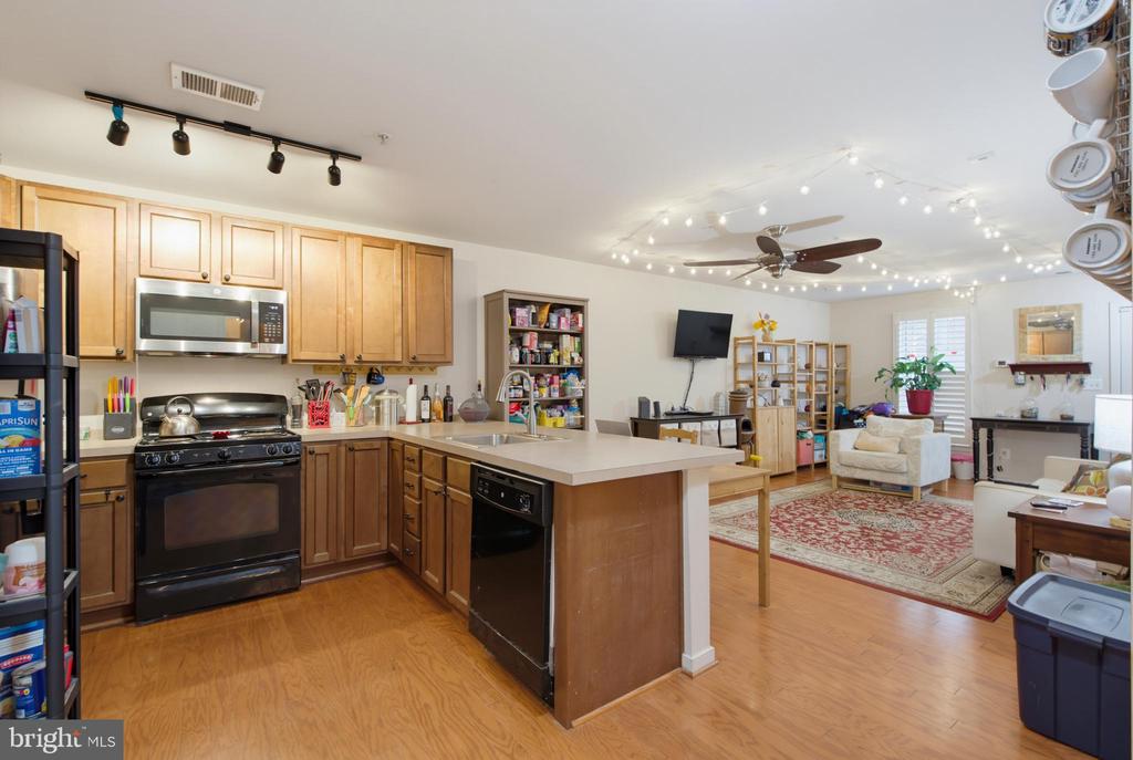 3927 OLD DOMINION BOULEVARD