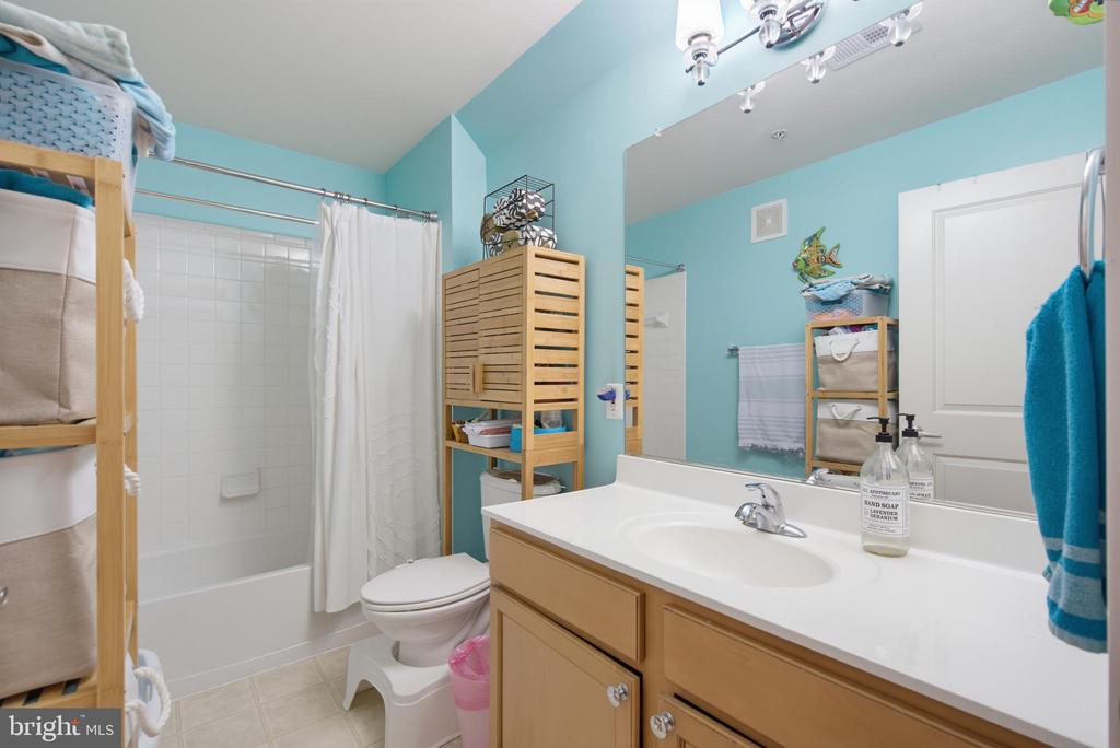 3927 OLD DOMINION BOULEVARD
