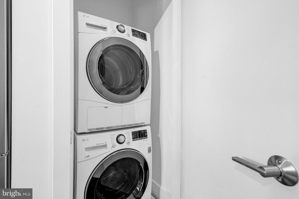 515 N WASHINGTON STREET Unit: 203